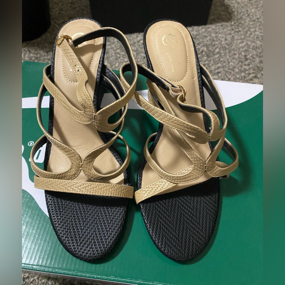 Cato Comfort Wedge Gladiator Sandals-Women’s Size 8W-NWT, Never Worn